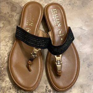 Italian shoemakers Women’s thong sandals size 8